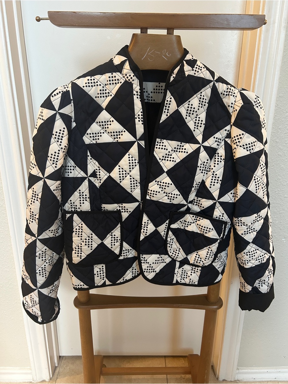 NWOT- Black & White Quilted Geometric Jacket